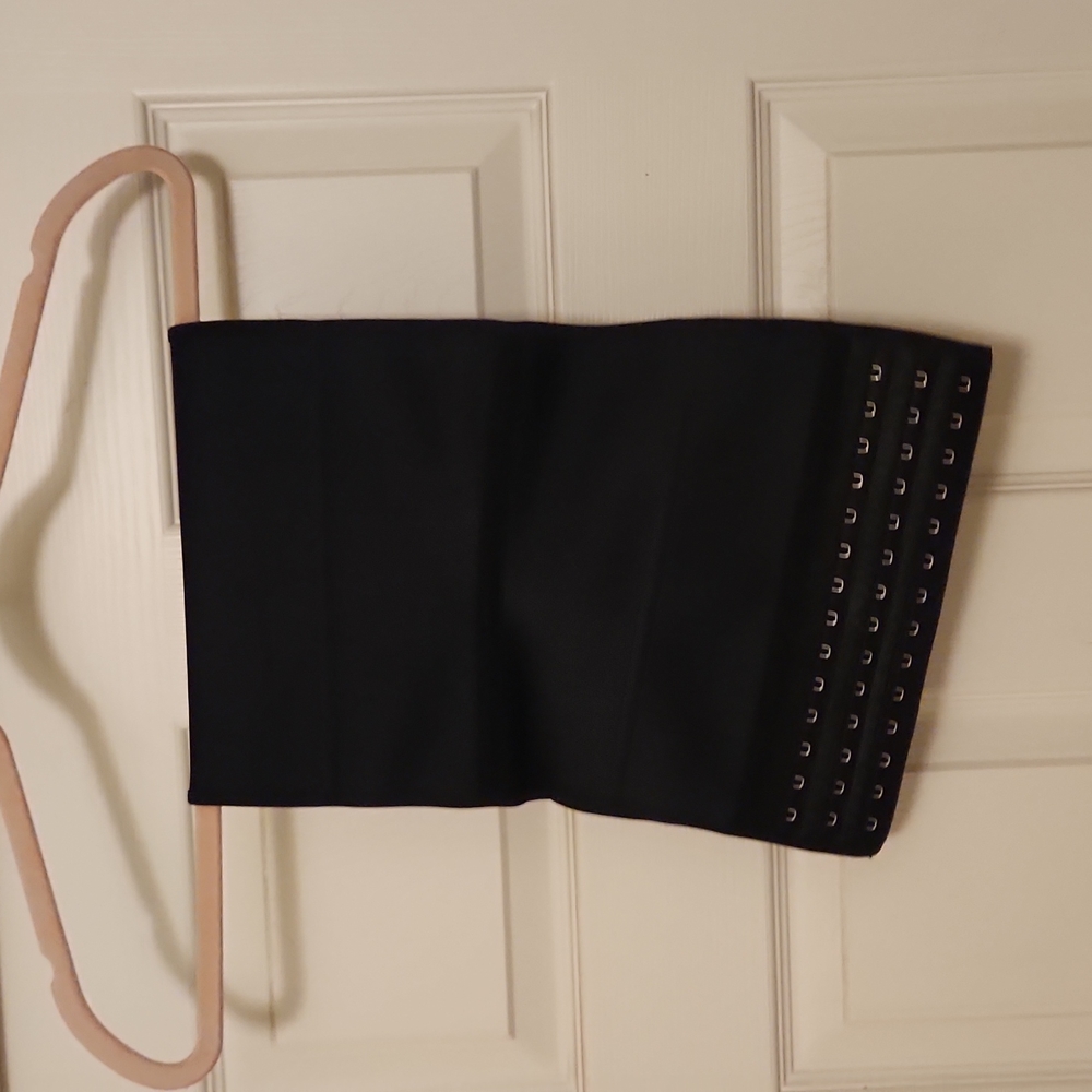 Size small, waist cincher, yianna, only worn once